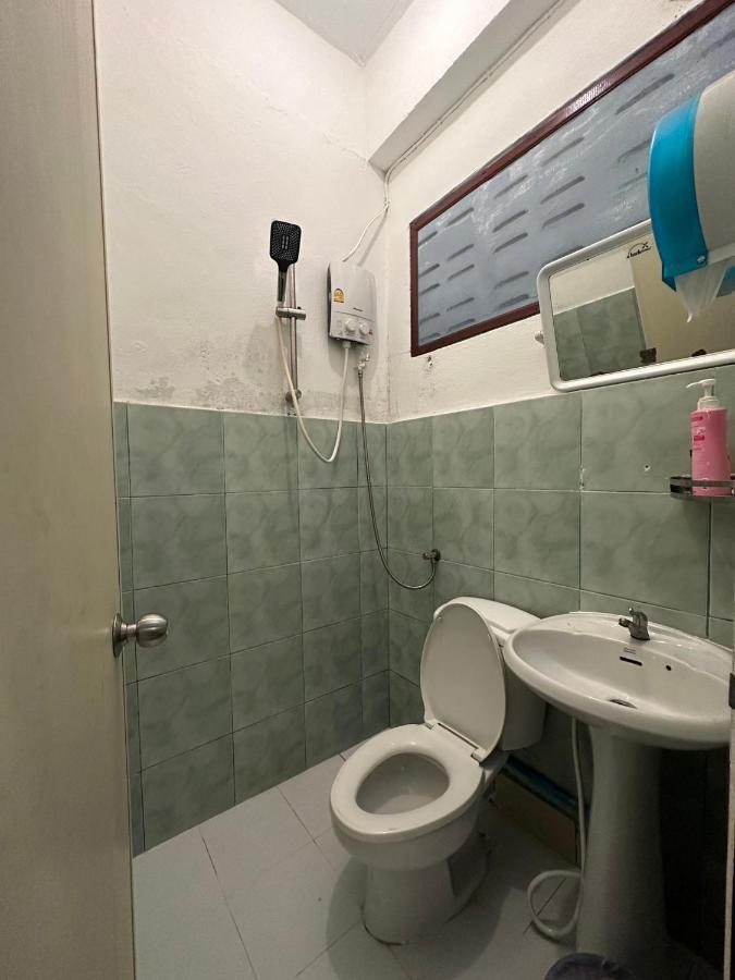 Hangover Hostel Phi Phi Adaları Dış mekan fotoğraf